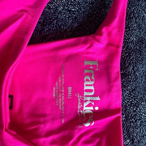 Frankies Bikinis Bright Pink Cheeky Bikini Size Small - Picture 6 of 6